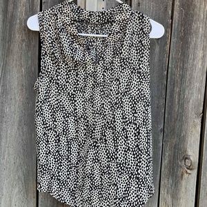 SLEEVELESS BLOUSE